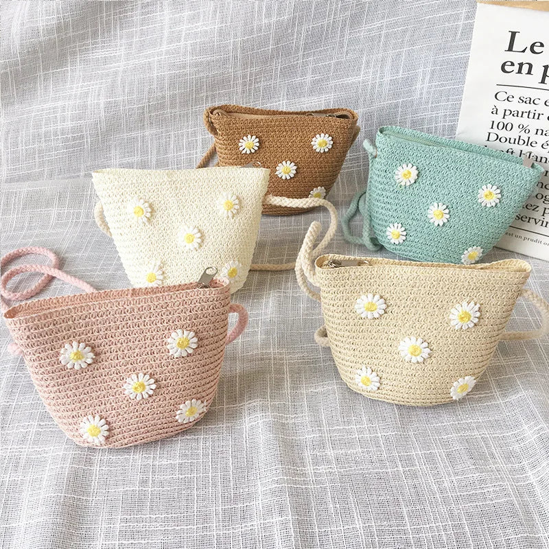 Joyla Kids Beach Bag – The Flower Straw Crossbody That Makes Every Holiday Unforgettable